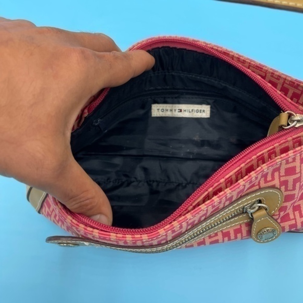 Y2K 2000’S Tommy Hilfiger Small Purse - Picture 5 of 6